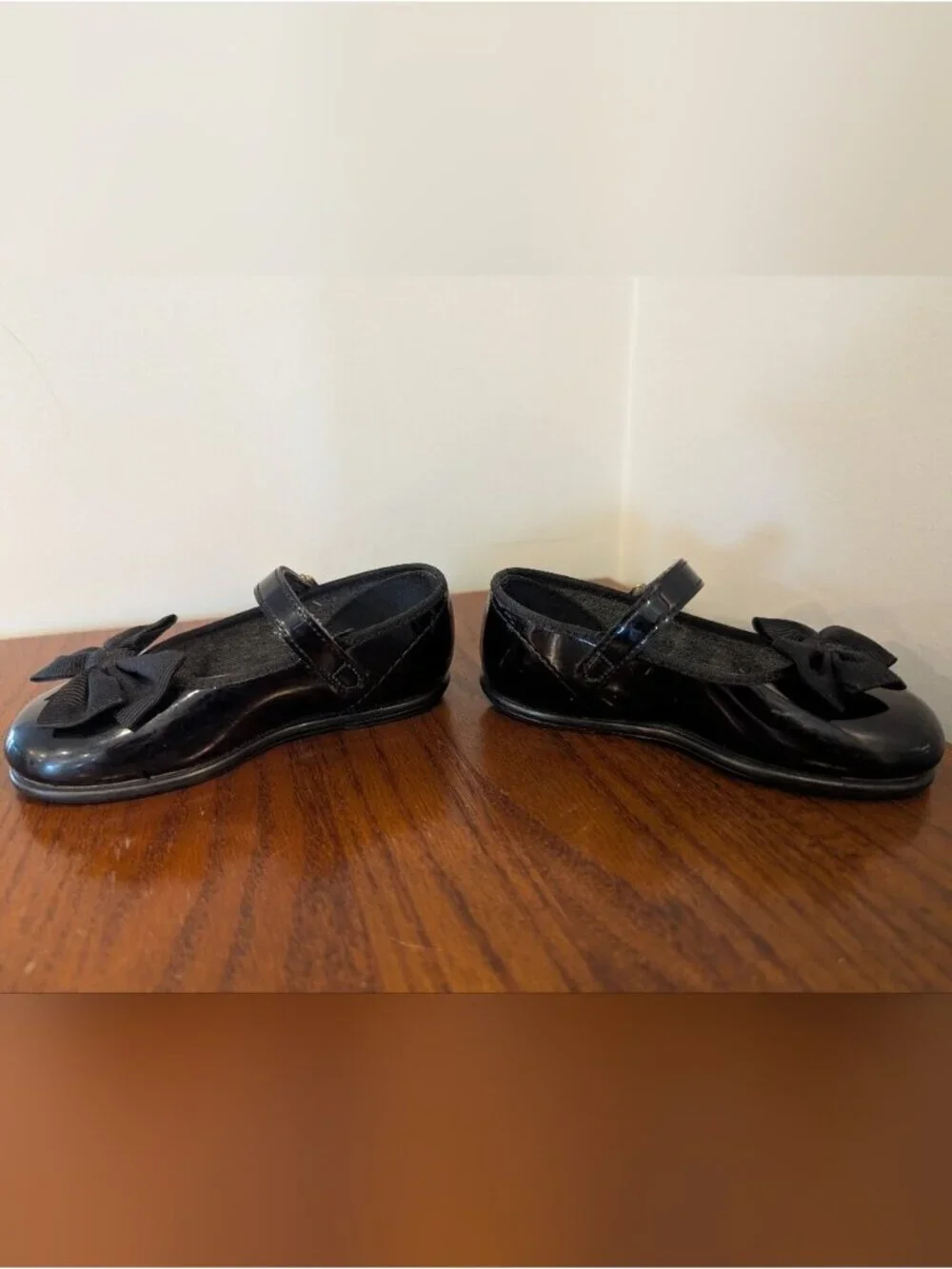 Toddletime vintage baby shoes Patent Leather 2 Pairs Red Sz 2 & Black Bow Sz 4